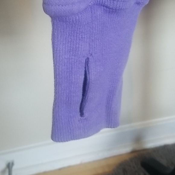 Lululemon Scuba Hoodie - Picture 4 of 9